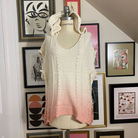 Moth Anthropologie Women’s Size XS Hooded Knit Poncho Sweater Cream Ombre Pink - Picture 2 of 7
